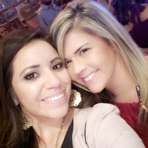 Meet your Posher, Mayra